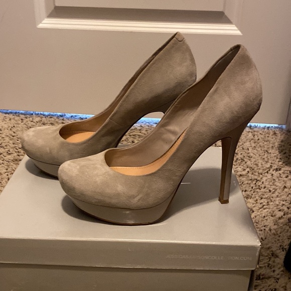JessicabSimpson, ecru, suede platform heels - Picture 2 of 3